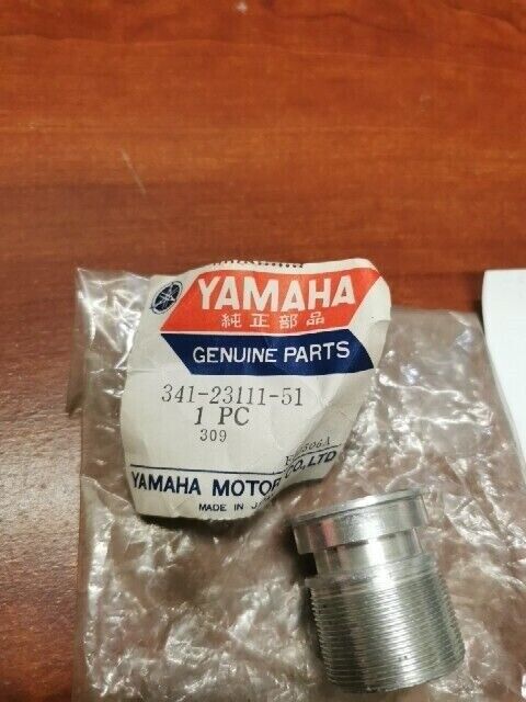 NOS Yamaha TX500 TX650 TX750 TY250 XS500 XS650 CAP BOLT 341-23111-51-00 Y132
