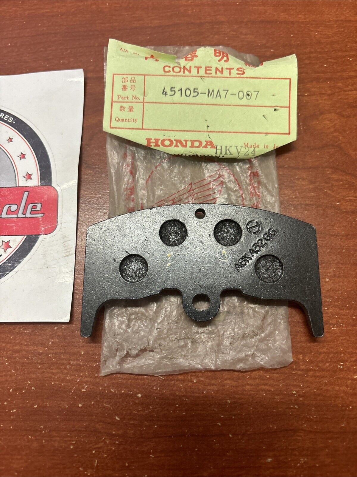 NOS Honda 1982 1983 CBX550F FRONT BRAKE PAD 45105-MA7-007 SUB 45105-MA7-004 H172