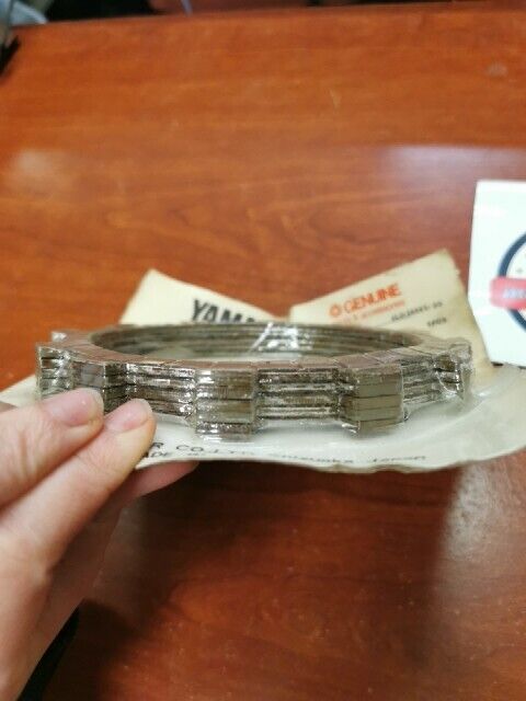 NOS Yamaha FRICTION PLATE QTY.5 4L0-16321-00 SUB 4L0-16321-01 256-16321-00 Y118