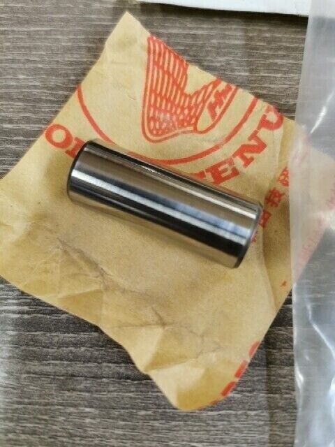 NOS HONDA C92 CA92 CB125 CB92 1959 PIN PISTON 13111-216-000 H77