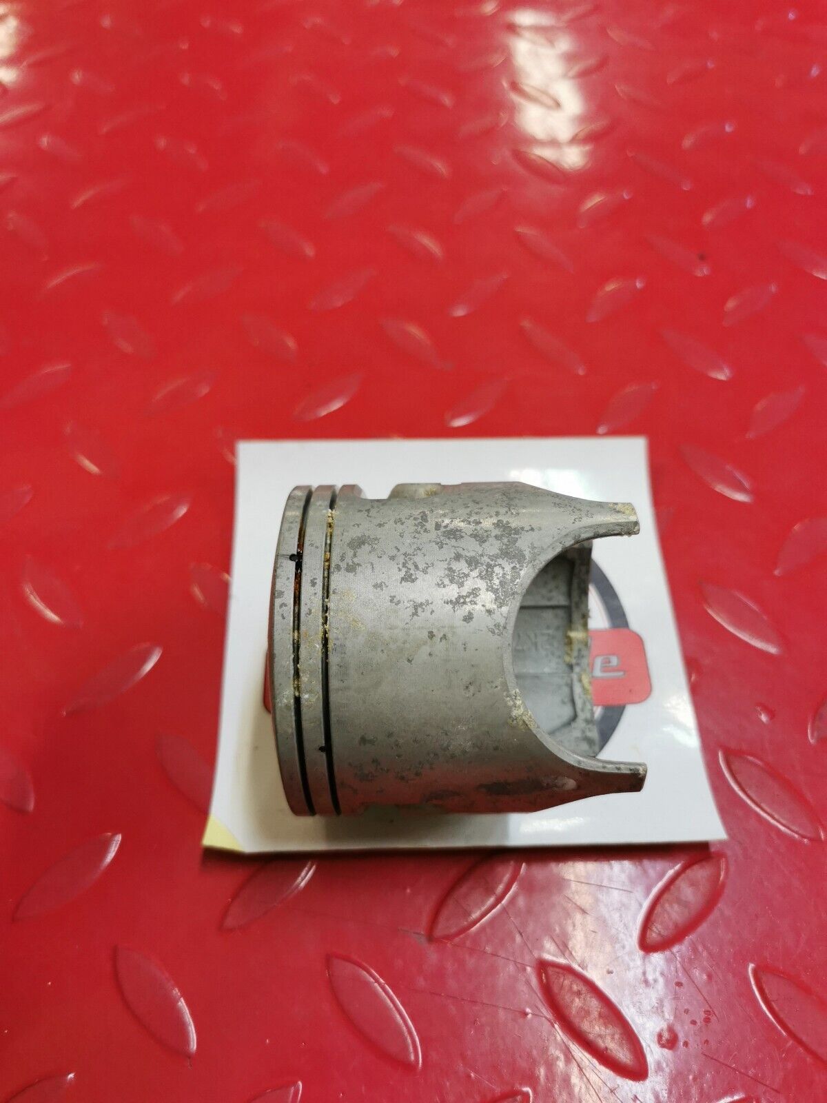 NOS Yamaha YZ250 PISTON (STD) 3RD O/S 2K7-11637-01-00 Y26