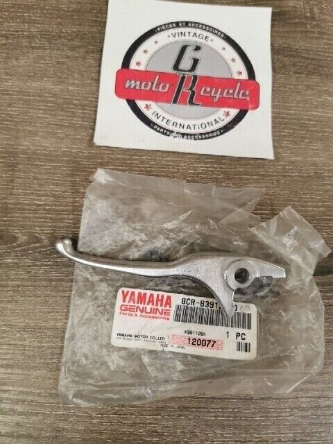 NOS YAMAHA  VMAX VX800V VX750U VT600F HOSE CLAMP ASSY 8CR-83912-00-00 Y108
