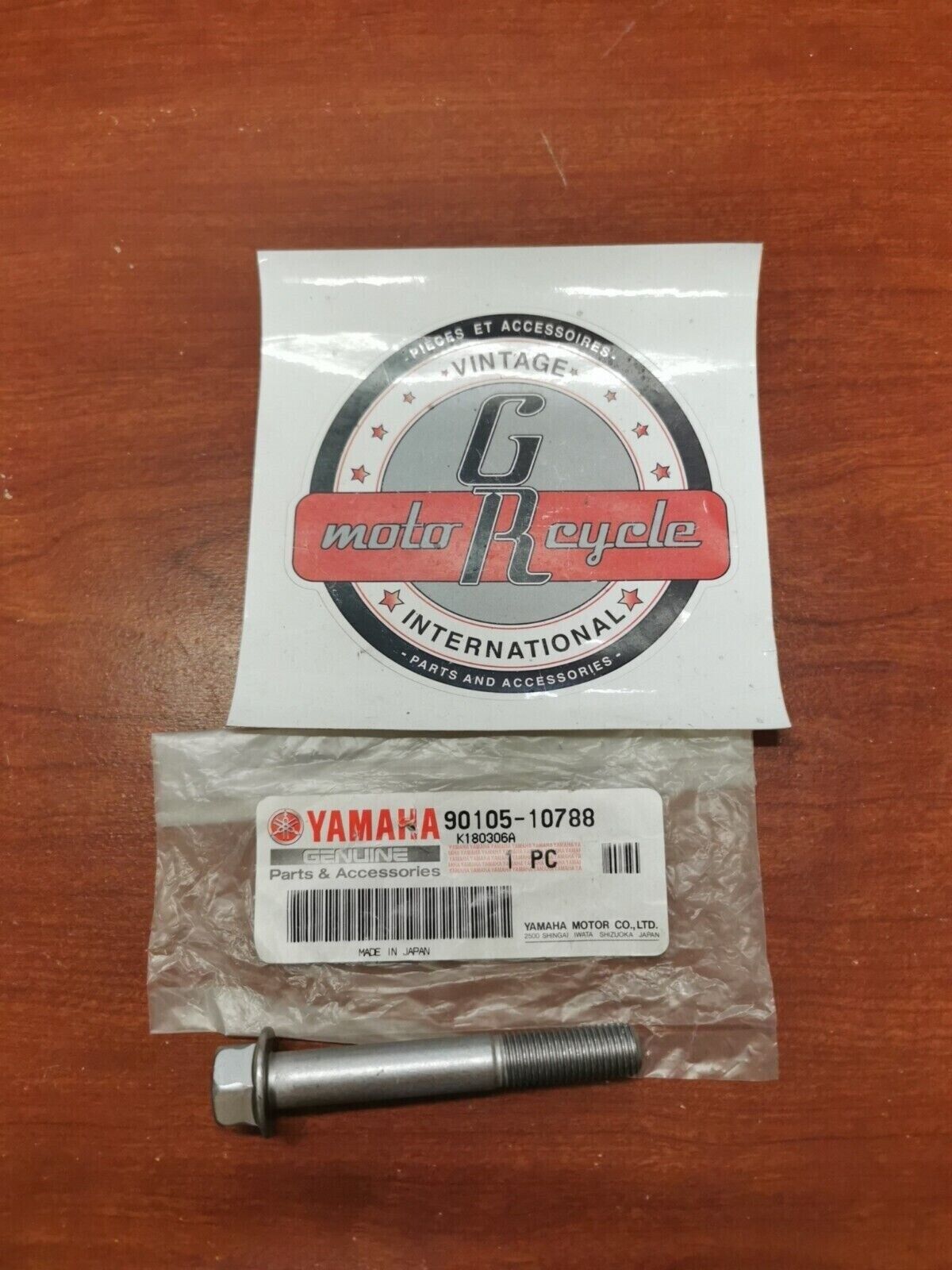NOS Yamaha XVS650 XVZ13 XVZ12 XJ600 FLANGE BOLT 90105-10788-00 Y82