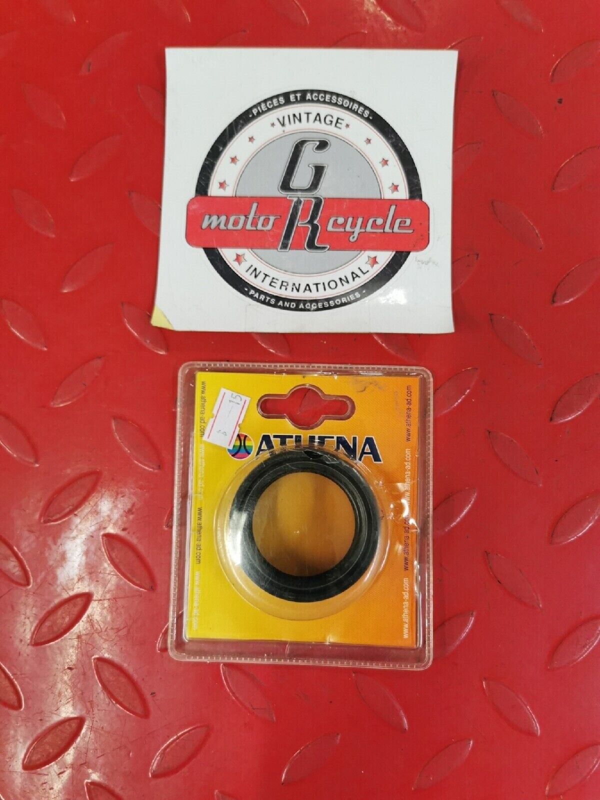 NOS ATHENA FORK OIL SEAL 41X54X11  HONDA SUZUKI DUCATI  BUELL P40FORK455054 J13