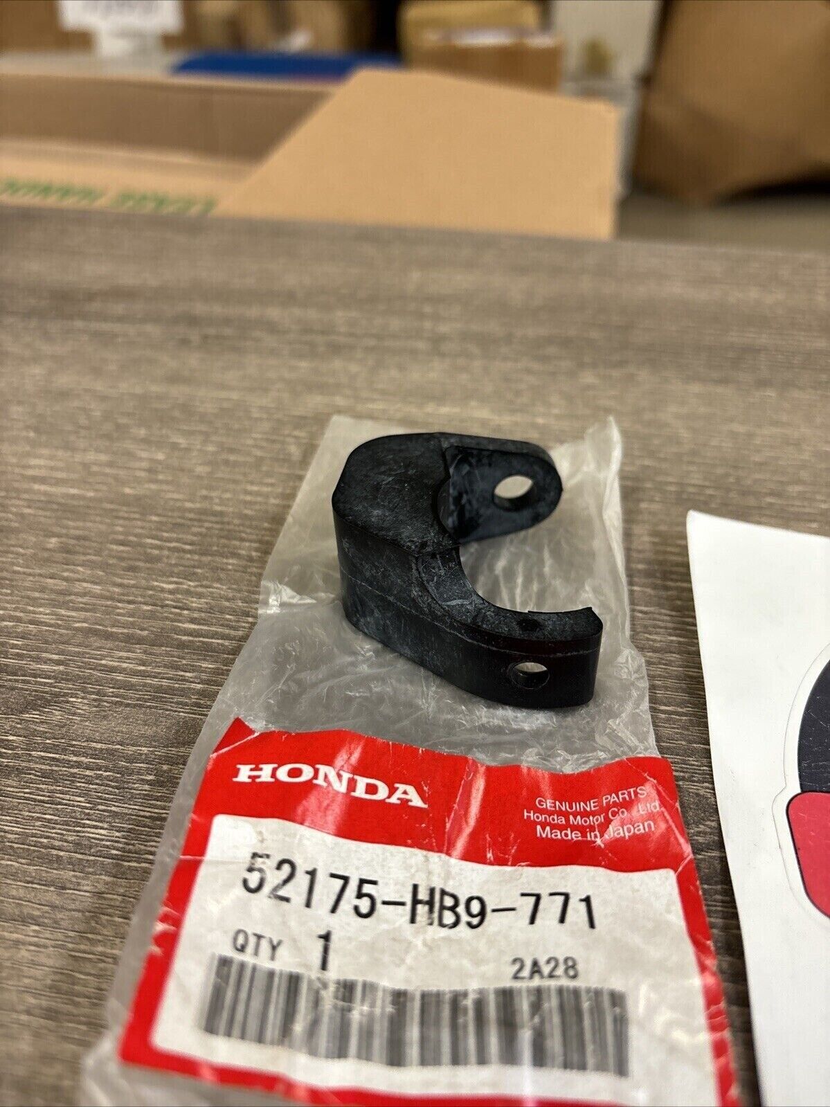 NOS Honda 1988 1989 TRX250R CHAIN LOWER SLIDER 52175-HB9-771 H126