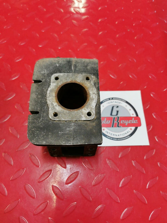 Yamaha RD125 1975 1976 left cylinder jug barrel 43mm STD T