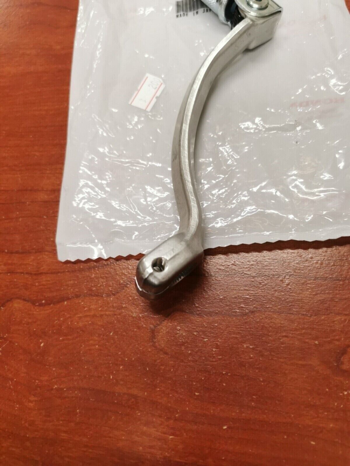 NOS Honda 1987 - 2003 CR125R GEAR SHIFT LEVER PEDAL 24700-KZ4-J50 H63