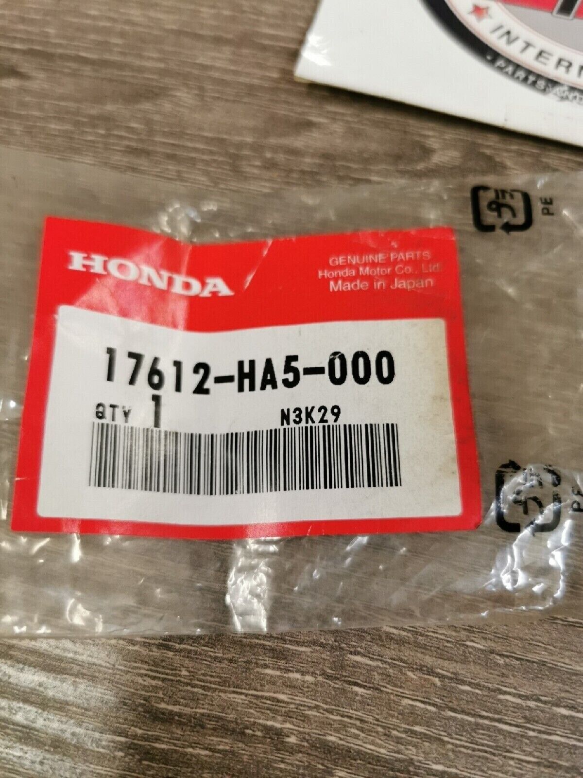 NOS HONDA ATC350X 1985 1986 CUSHION  FR  FUEL TANK 17612-HA5-000 H45
