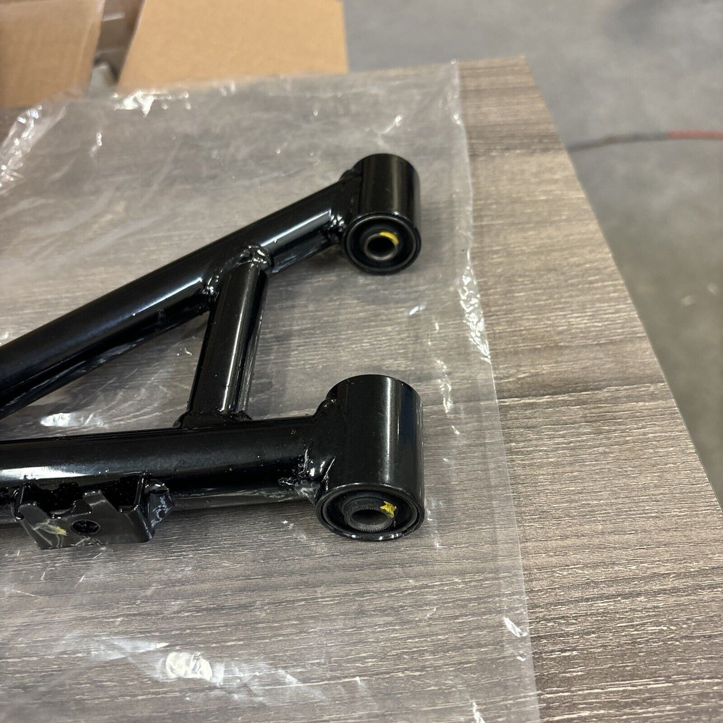 NOS Honda 2006 TRX350FE TRX350FM FRONT LEFT UPPER ARM 51380-HN5-N00 H115