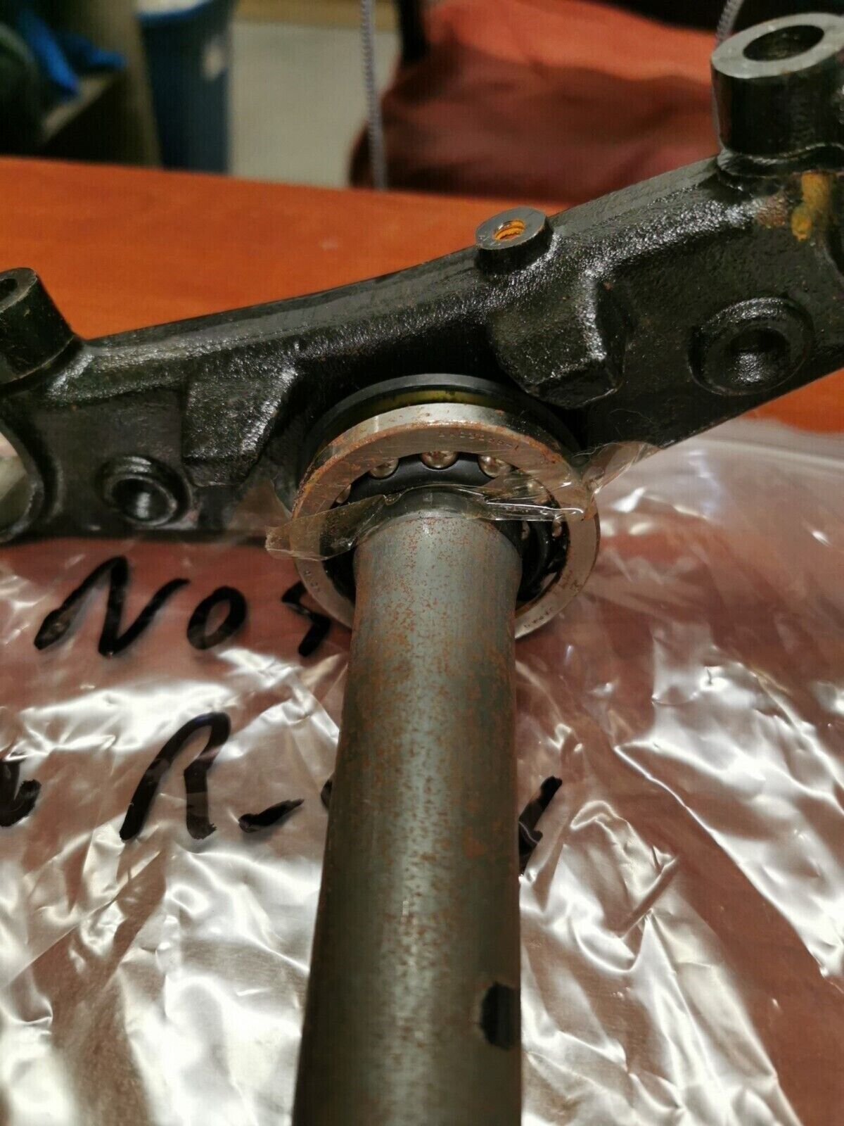 NOS Honda 1995 1996 CBR600F3 1996 CBR600SJR STEERING STEM SUB. 53219-MAL-G00 H64