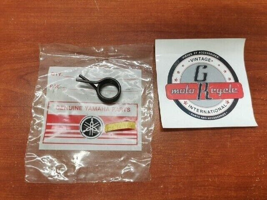 NOS Yamaha RD250 RD350 TORSION SPRING 278-18124-00-00 SUB 90508-32055-00 Y120