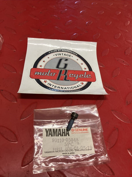 NOS YAMAHA PRIMARY SHEAVE CLUTCH HEX SOCKET HEAD BOLT 90110-05048-00 Y61