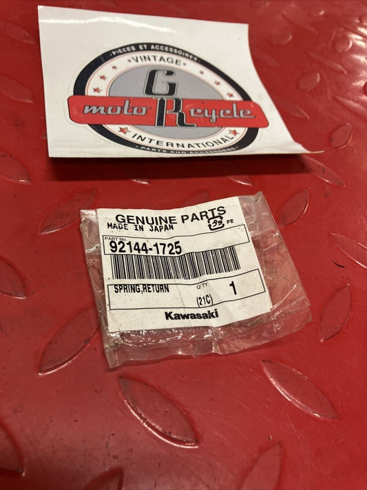 NOS KAWASAKI SPRING RETURN 92144-1725 K15