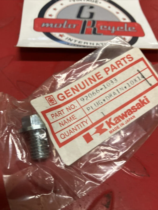 NOS KAWASAKI DRAIN PLUG 10X14 92066-1033 K20
