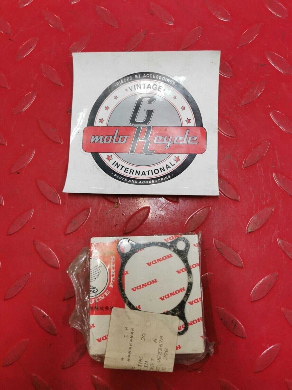 NOS Honda 1991 ST1100 VF500F VFR700F GASKET, SLAVE CYLINDER 22862-KE7-000 H28