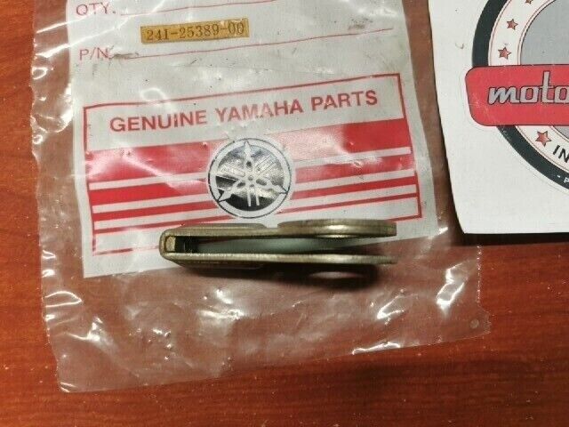 NOS Yamaha RT100 DT100 HS1 CHAIN PULLER 241-25389-00-00 SUB 241-25389-10-00 Y131