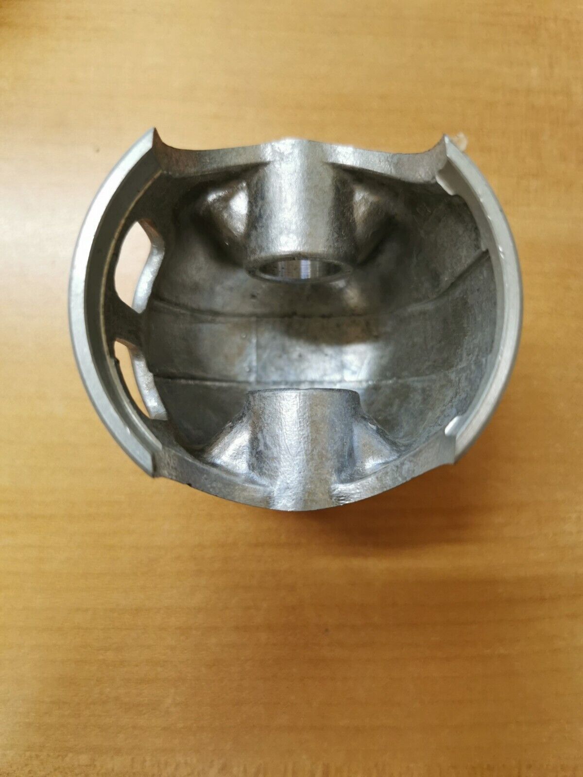 NOS YAMAHA IT175 1979  PISTON 1 O/S 0.25  2W6-11635-00-00 Y45