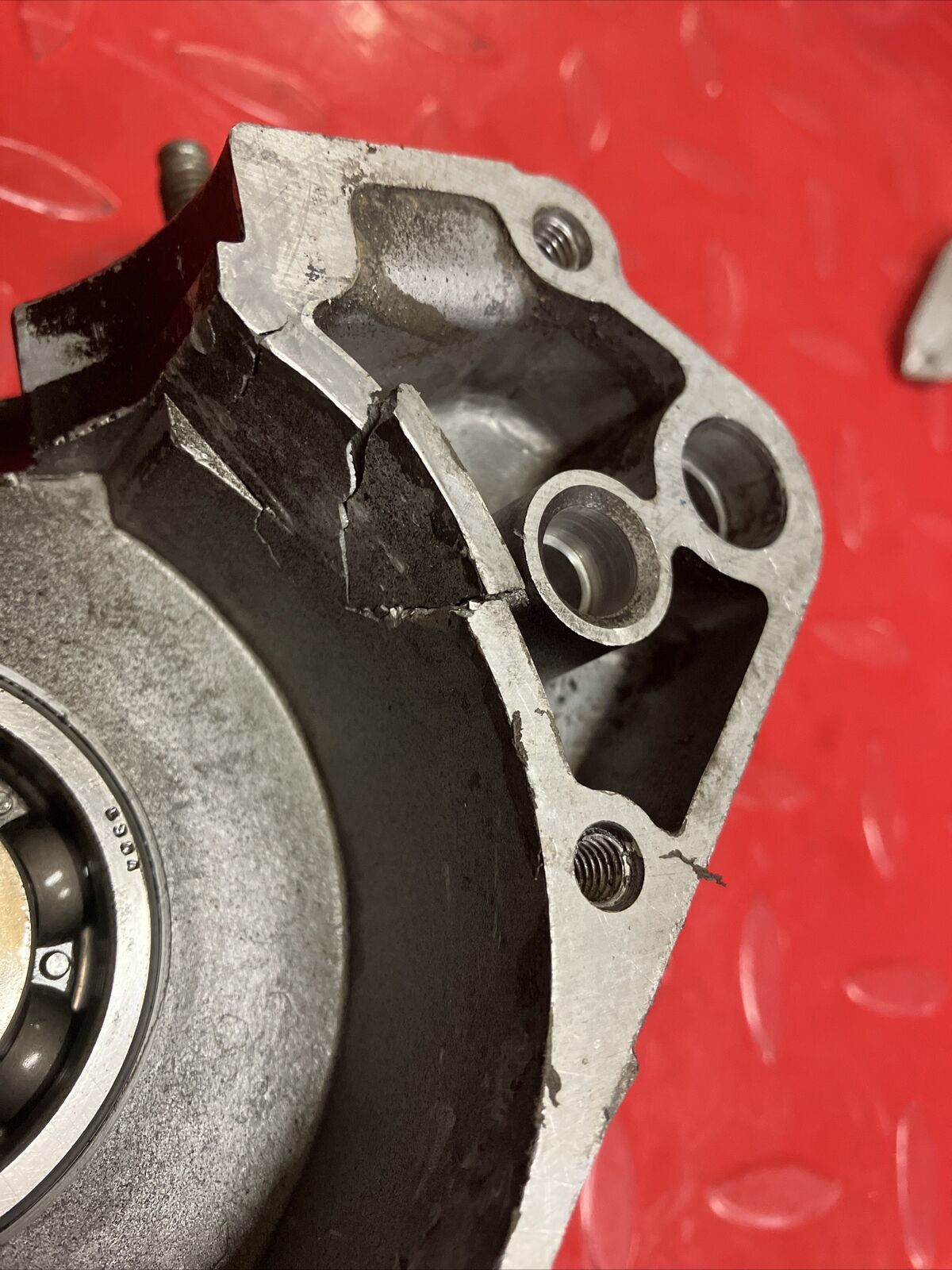 Yamaha YZ125 1983 left right crankcase crank case 1984 NEED REPAIR