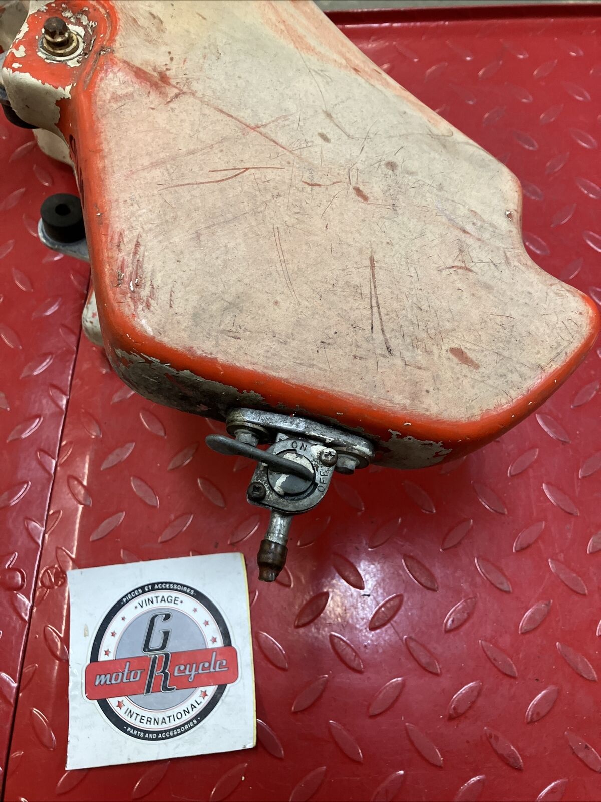 Honda CR250R 1984 fuel tank gas petrol reservoir 2