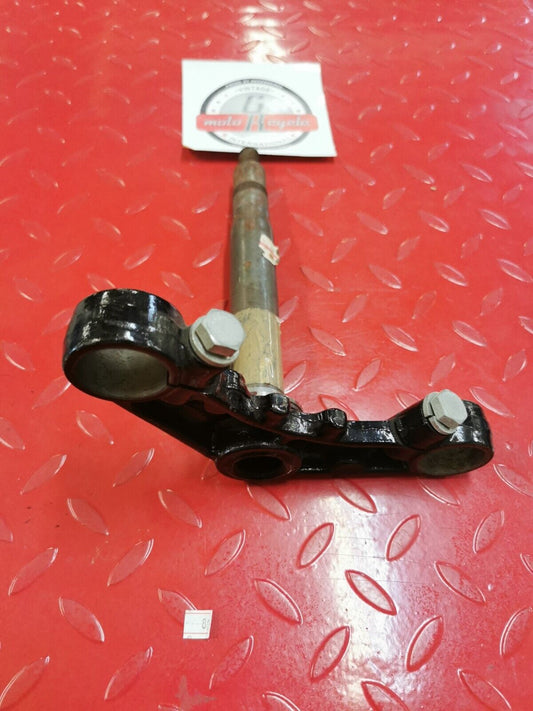 NOS YAMAHA RD250 1973 1974 1975 UNDER BRACKET 361-23340-50-33 Y28