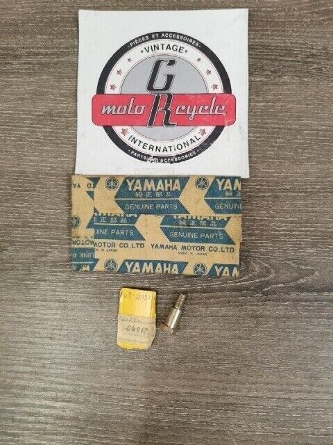 NOS YAMAHA YFM35FGIAG YFM35GAGR YFM25BW YFM250XN BOLT 168-21738-00-00 Y155