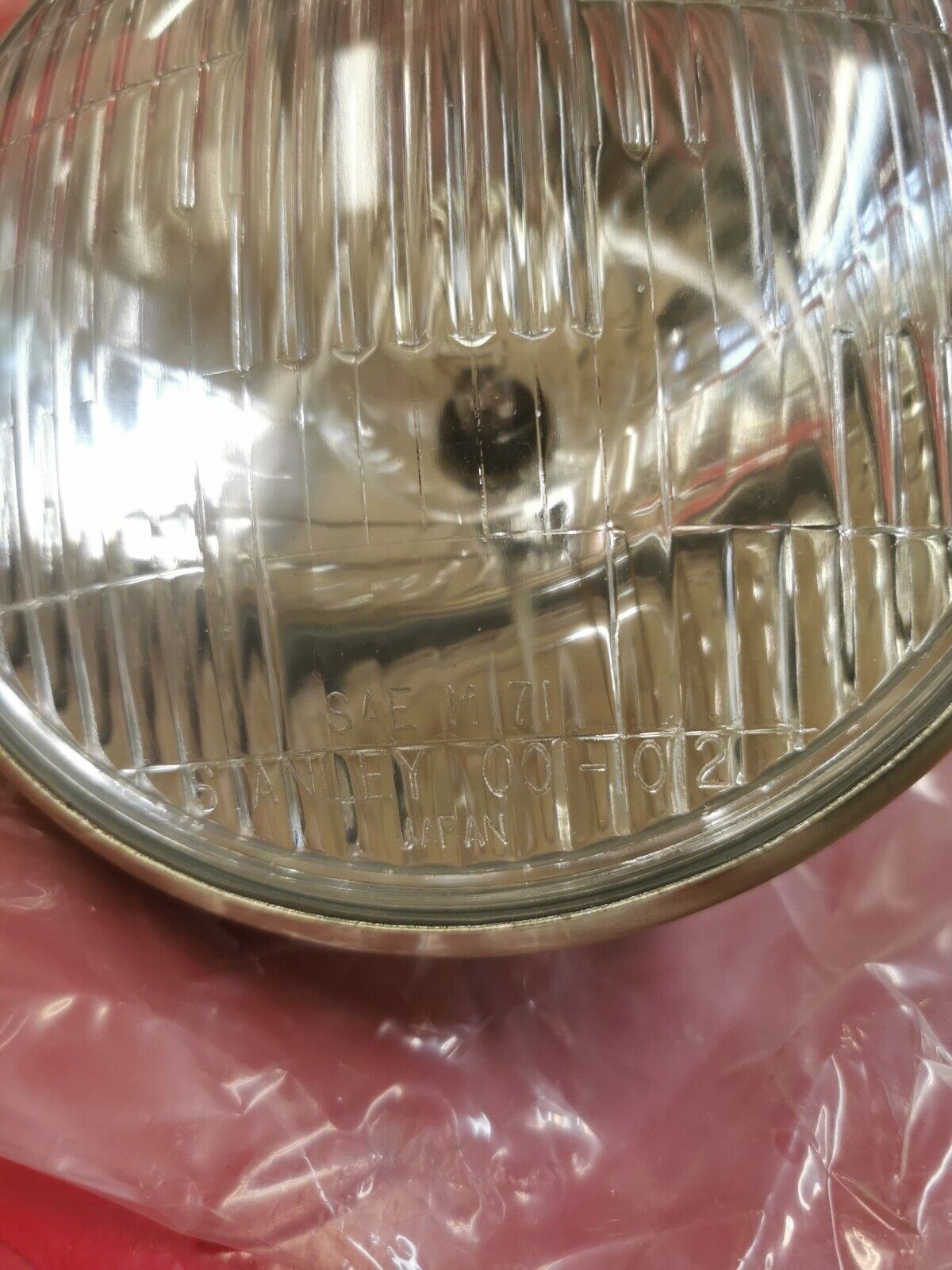 NOS Honda CM200 CM400 CM450E CB250 CB350 CB400 CB450 HEADLIGHT 33120-333-670 H13