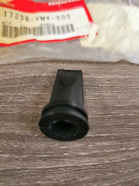 NEW NOS HONDA ATC200 ATC250SX TRX200SX TRX250 300 TUBE DRAIN 17358-VM4-000 H110