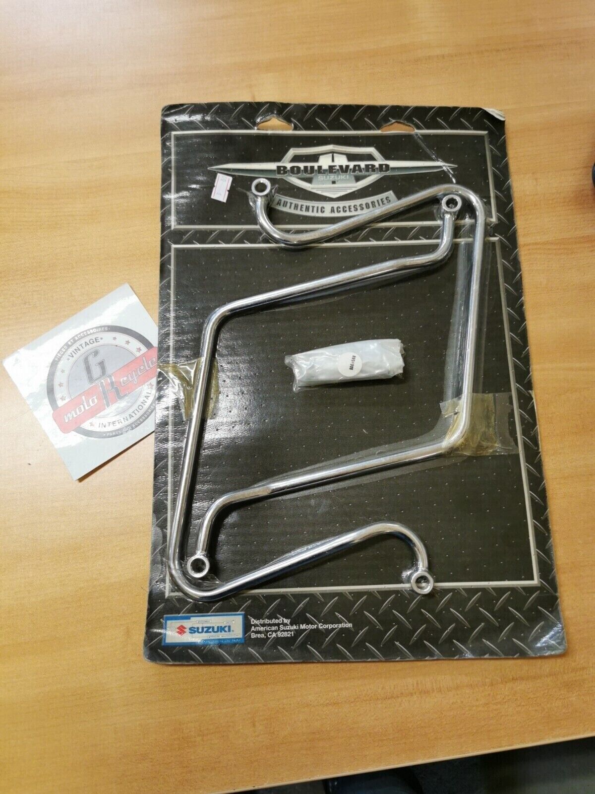 NOS  SUZUKI VL1500 2005 - 2009  SADDLEBAG SUPPORT  990A0-75015-001  S10