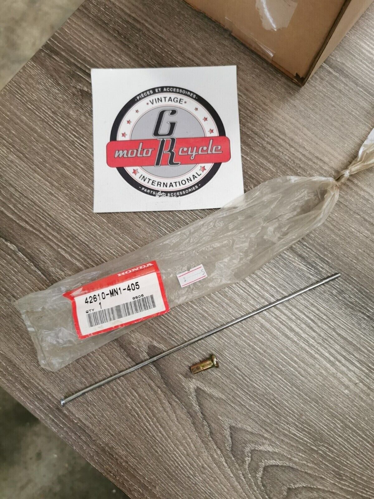 NOS HONDA SPOKE SET 42610-MN1-405 H50