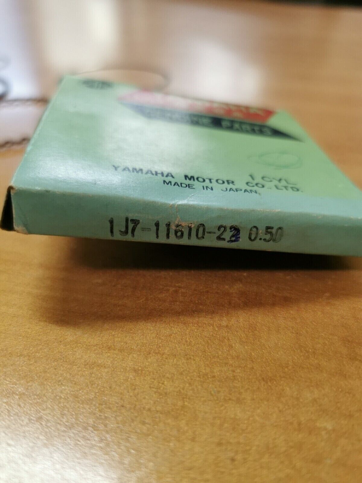 NOS YAMAHA XS750 1977 PISTON RING  SET 2ND   1J7-11610-23-00 Y48