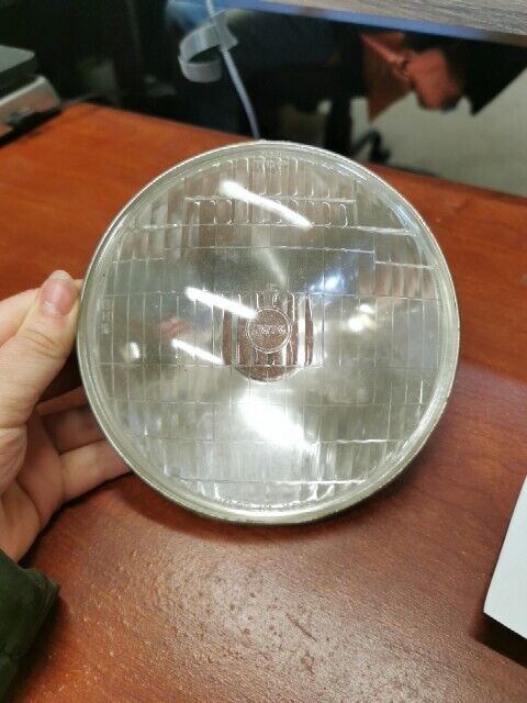 NOS Yamaha YAS1 YAS2 YAS3 RD125 RD200 HEADLIGHT LENS 237-84320-00-00 Y125