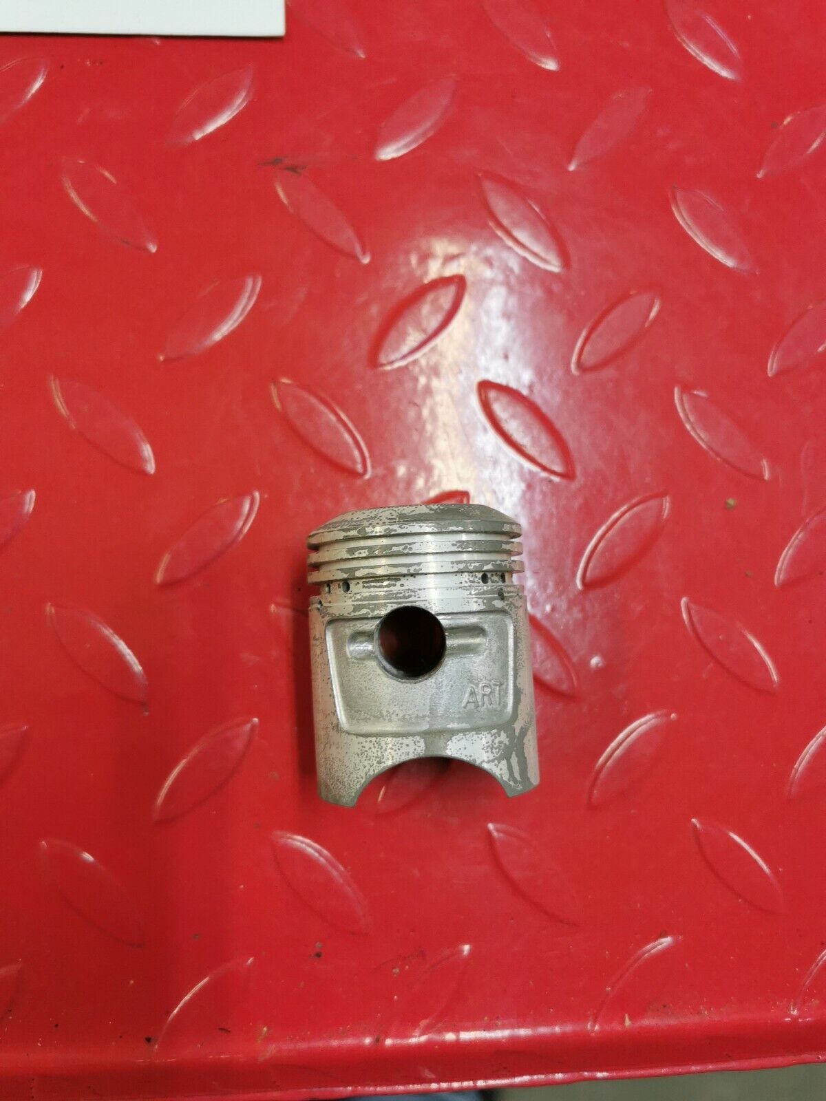 NOS Honda C105 CA105 CD105 PISTON 0.50 13103-002-000 H3