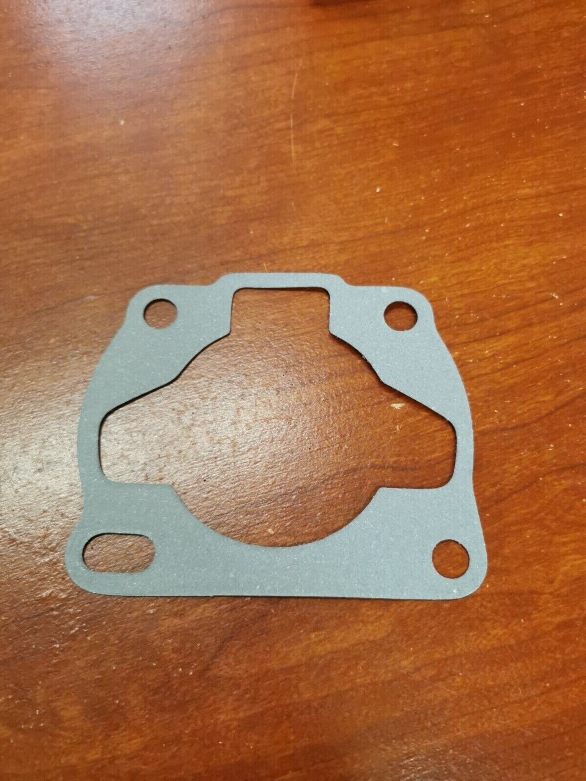 NOS Suzuki 1973 - 1977 TC100 TS100 CYLINDER BASE GASKET 11241-25601 S16