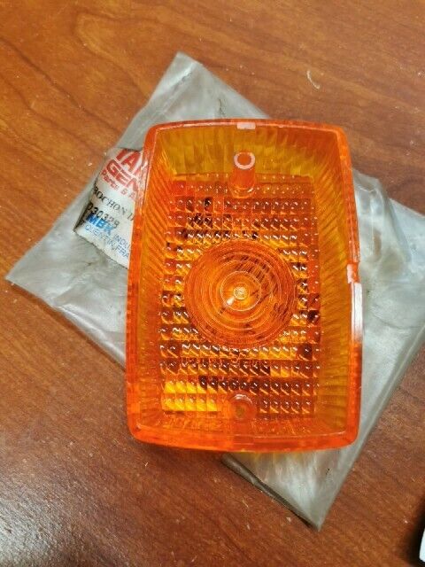 NOS Yamaha 1997 - 2002 CW50 FLASHER LENS 4UY-H3312-00-00 Y102