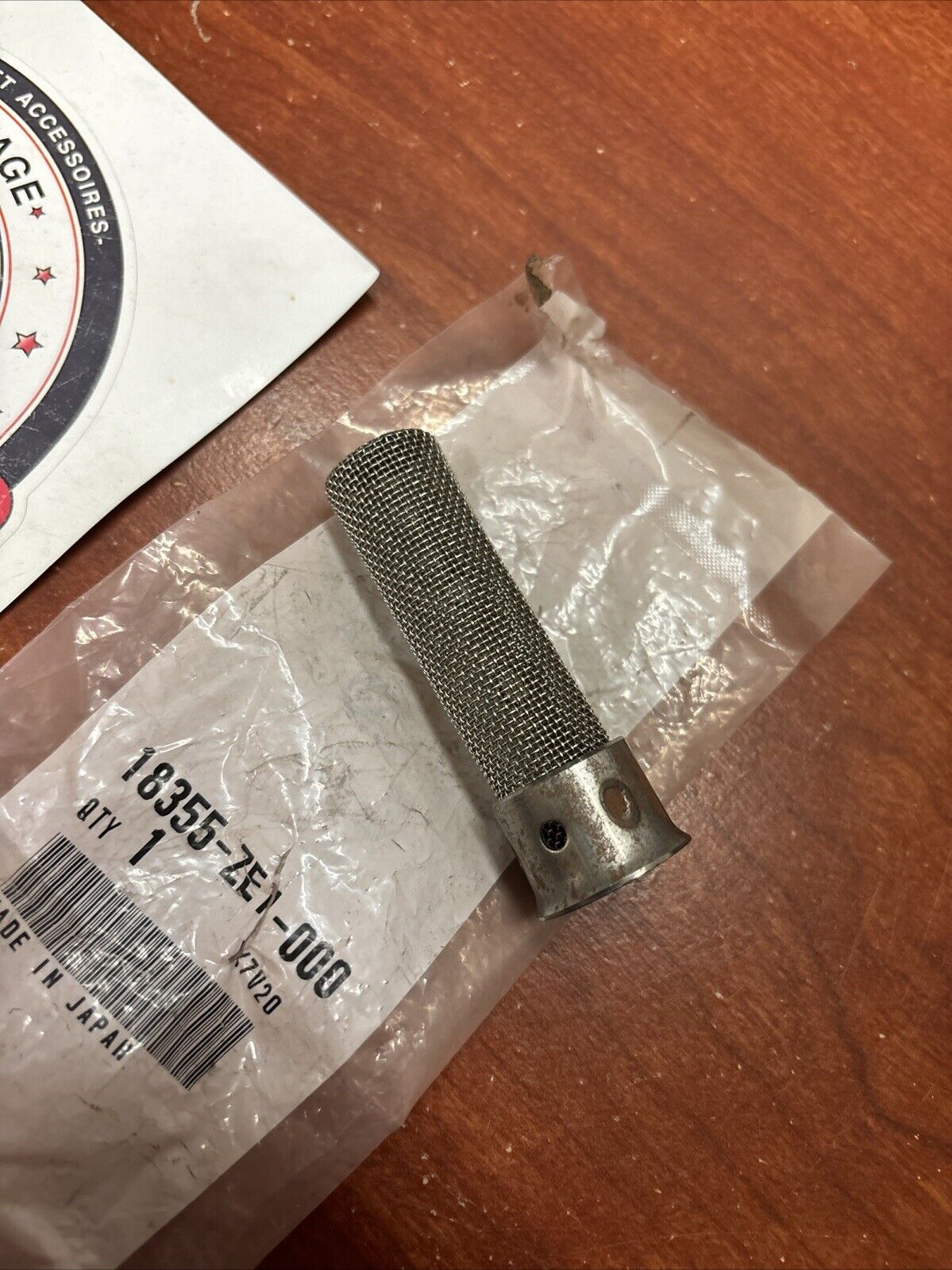 NOS Honda GX110 GX120 EB3000C FC600 SPARK ARRESTER 18355-ZE1-000 H184