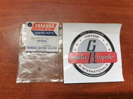 NOS Yamaha DT50MX GT80 GTMX JT1 JT2 MX80 RD50 TY80 CLIP 288-14137-00-00 Y144