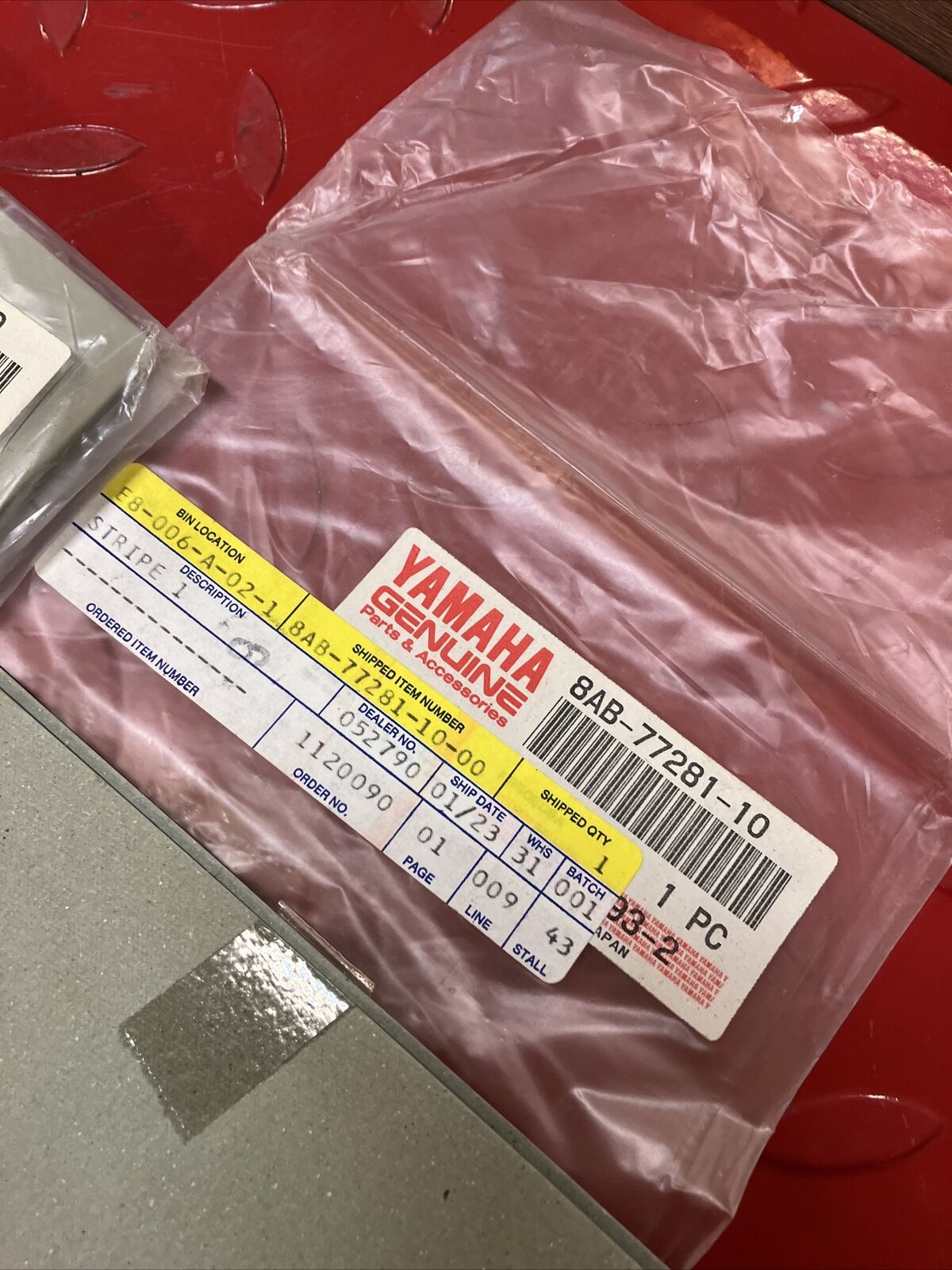 NOS Yamaha VX500 VX600 1994 STRIPE 1 2 8AB-77281-10-00 8AB-77282-10-00 Y36