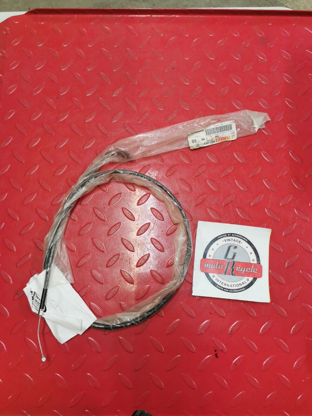 NOS Yamaha 1980-1981 XS850 1978-1979 XS750 THROTTLE CABLE 1 2G2-26311-02-00 Y41