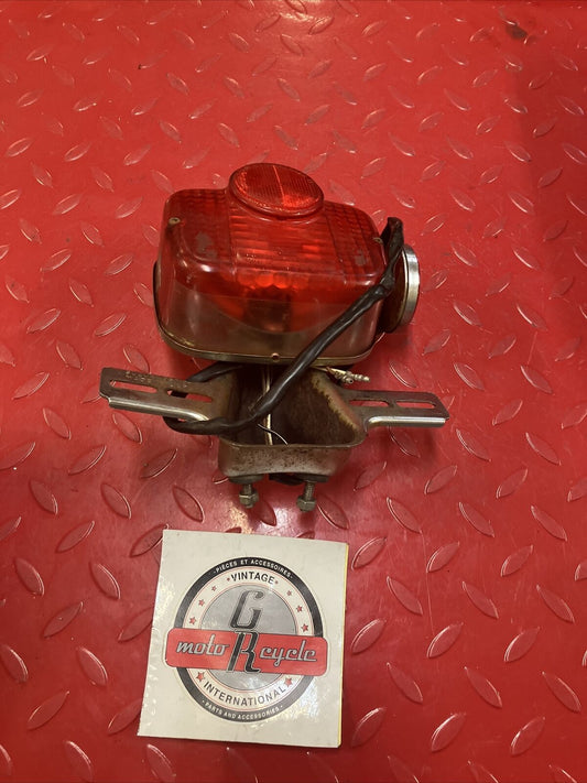 Suzuki RV90 1976 taillight tail light rear combination light