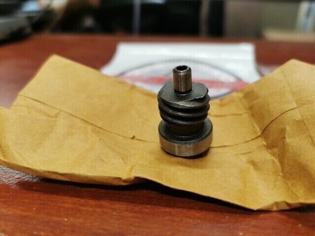 NOS Honda CB175K CB200 CL175 TACHOMETER PINION GEAR 12421-338-000 H69