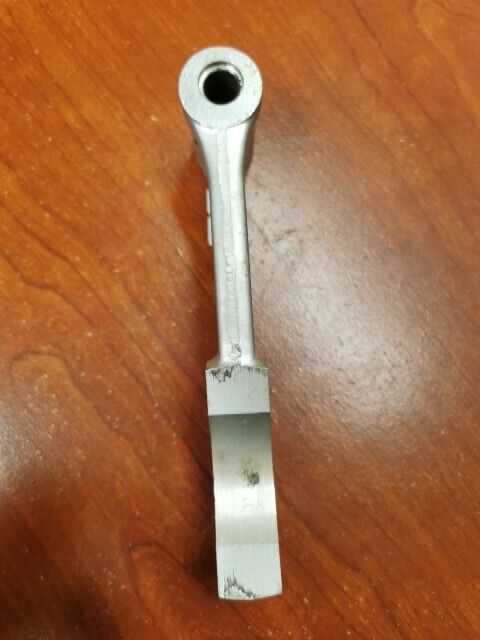 NOS Honda CB250 CB350 CB400 CB450 CB500 CB550 CALIPER HOLDER 45115-323-010 H98