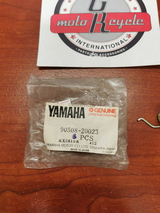 NEW NOS Yamaha FOOTREST TENSION SPRING 90508-20023-00 Y70