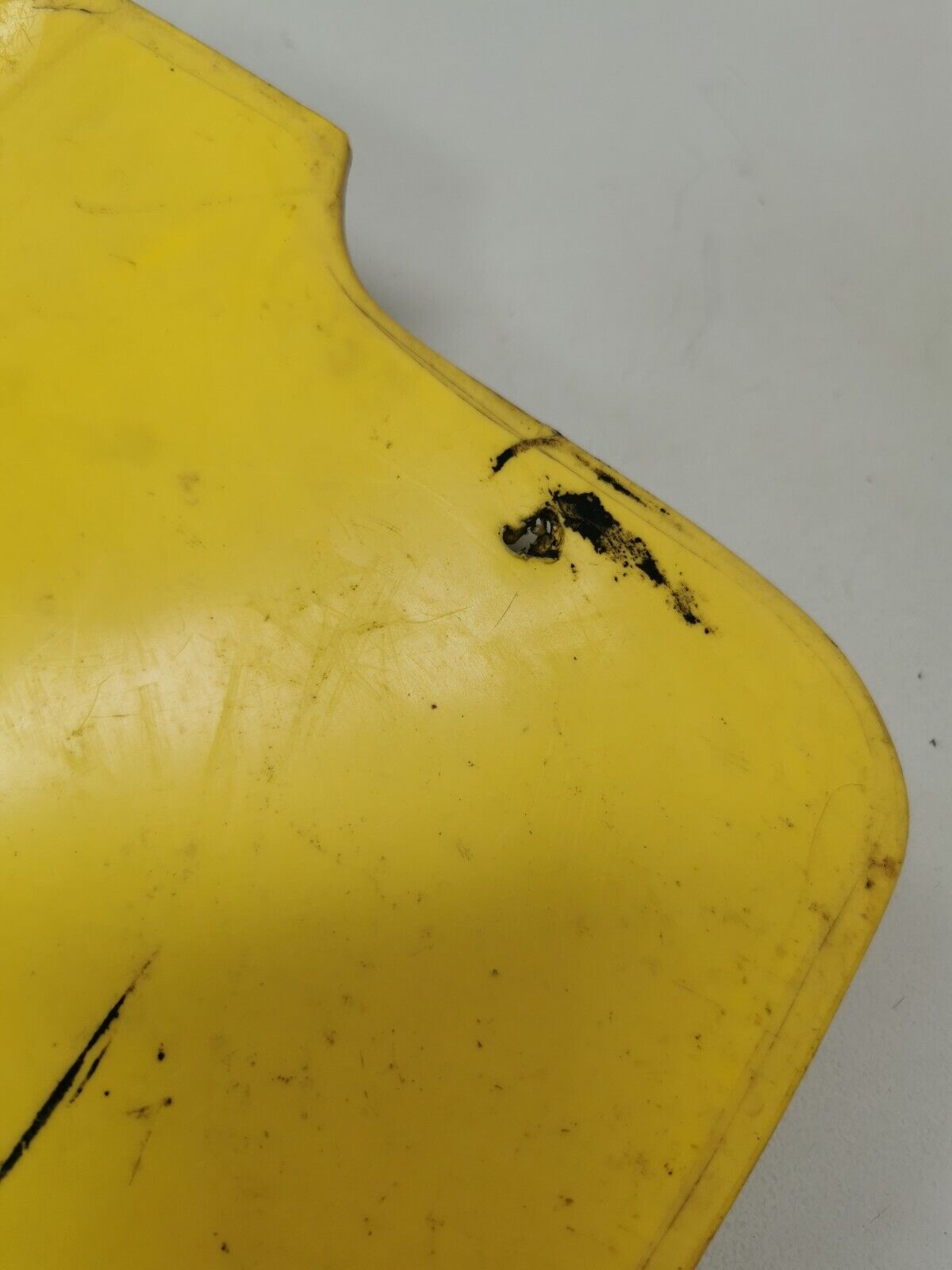 Suzuki RM125 1991 left side cover panel number plate 47211-27C00-25Y