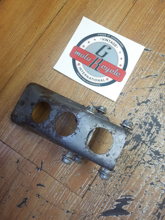 Kawasaki KLX125 2003 front motor engine mount hanger bracket 2004 bolt