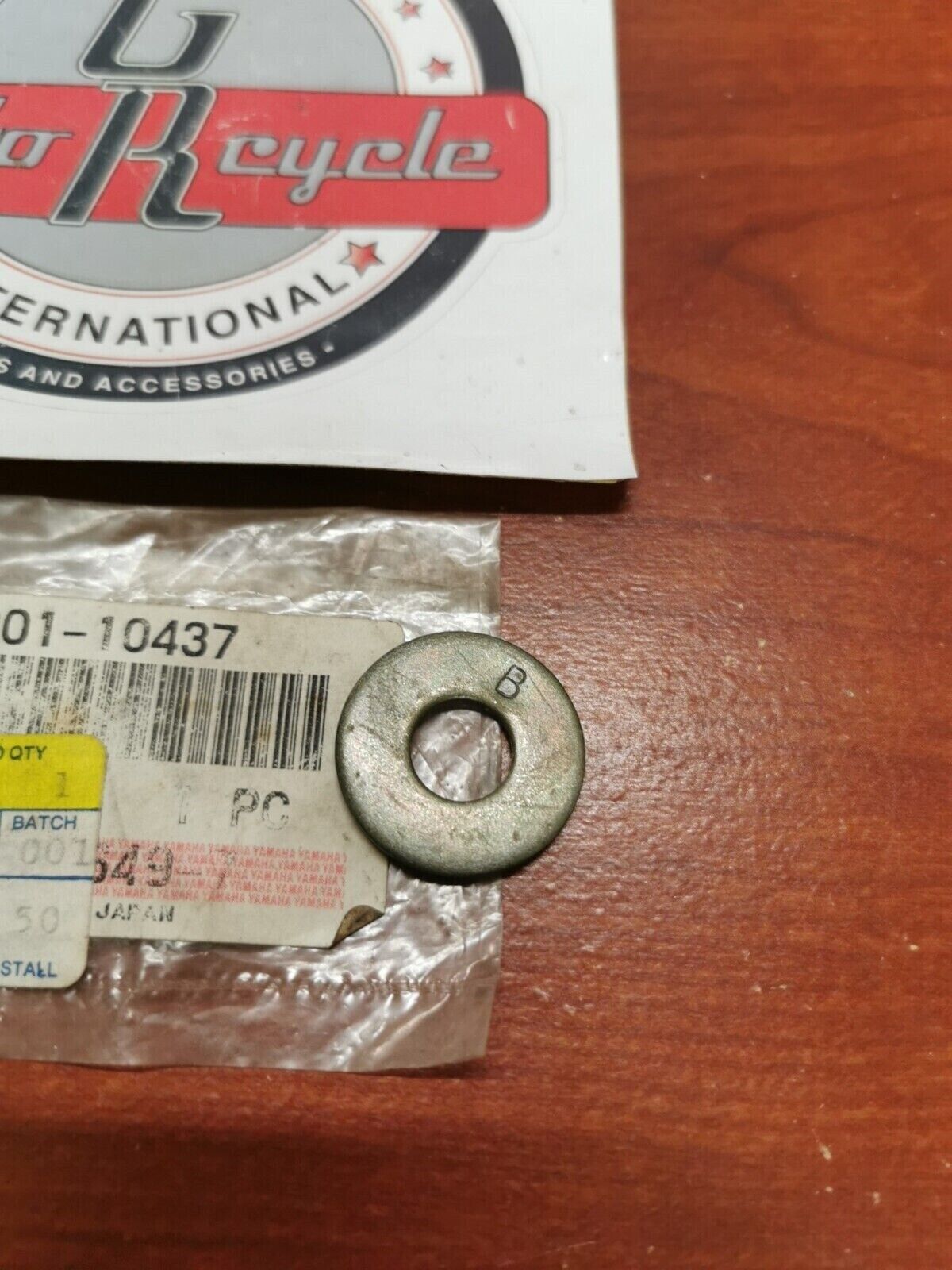 NOS Yamaha PZ500 VX700 VX500 PLATE WASHER 90201-10437-00 SUB. 90201-105R9-00 Y98
