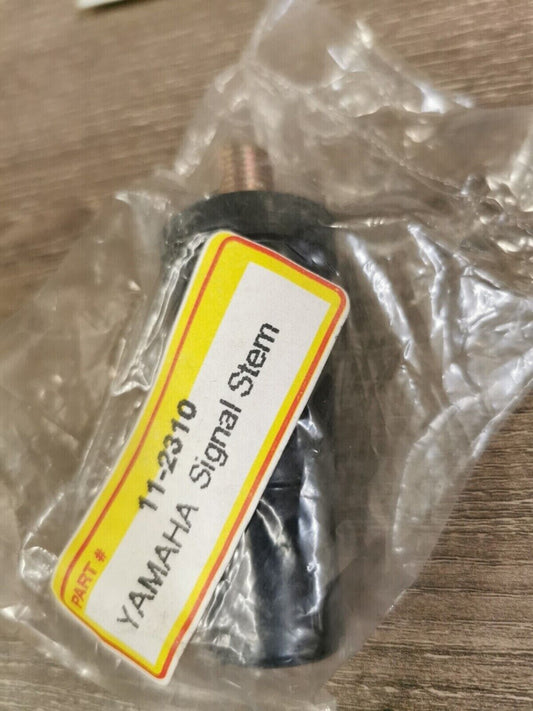 NOS Yamaha XJ550 XV750 VMX1200 XV250  Turn Signal Stem 11-2310 J27