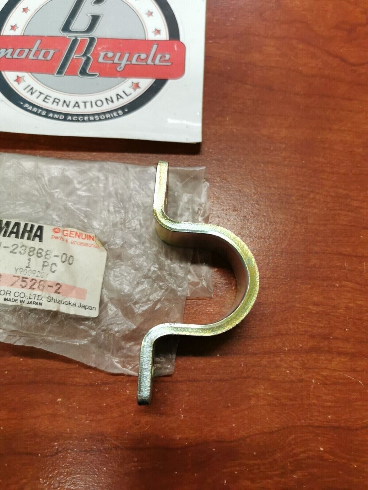 NOS Yamaha PZ480 VMX540 SR540 SV80 STEERING LOWER BRACKET 84M-23868-00-00 Y93