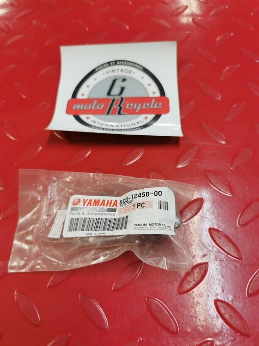 NOS Yamaha KODIAK 450 GRIZZLY 450 IMPELLER SHAFT 5CG-12450-00-00 Y24