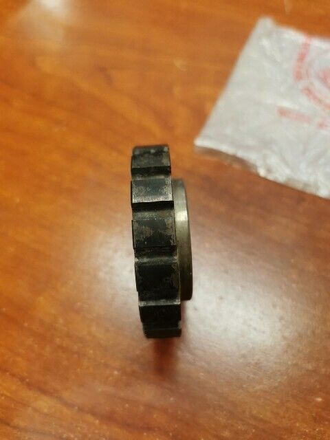 NOS Honda CS65 S65 CLUTCH CENTER 22120-035-020 H97