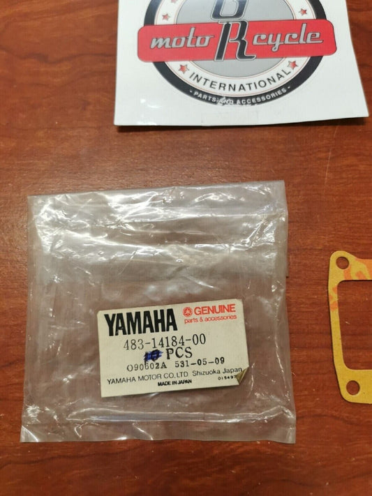 NOS Yamaha TZ350 YZ125 IT175 TZ250 GASKET FLOAT CHAMBER 483-14184-00-00 Y75